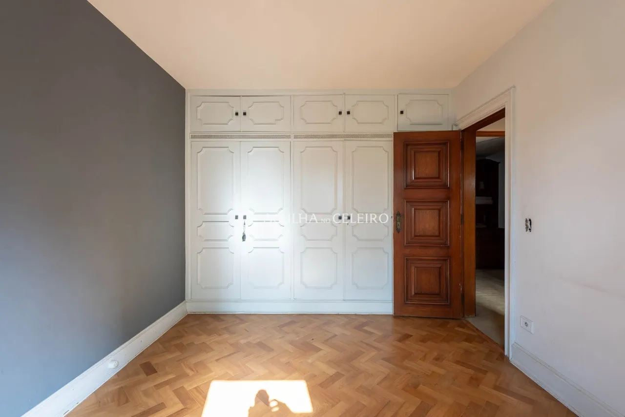 Vila Nova Conceição, a passos do Ibirapuera: espaço, luz e potencial para transformar – 20783