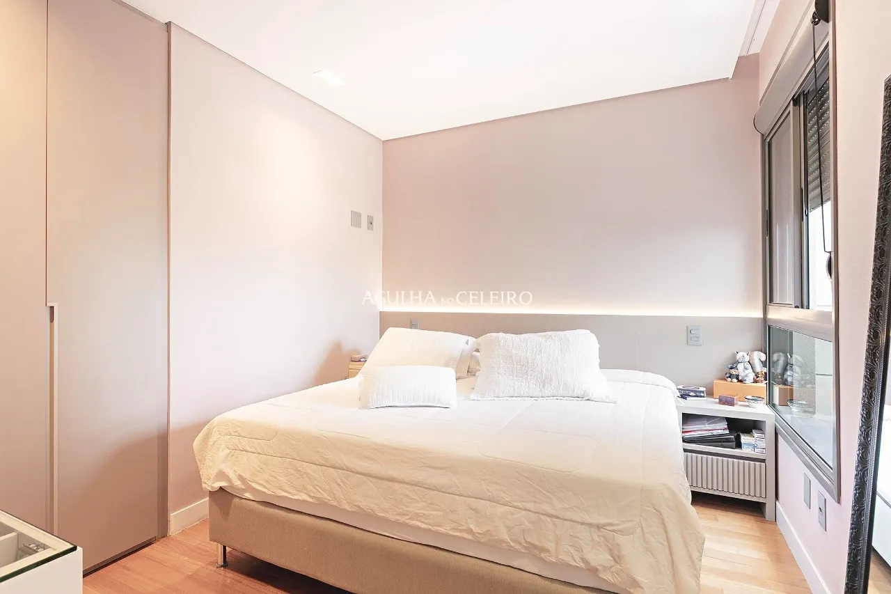 Cobertura reformada à venda em Campo Belo. – 21043