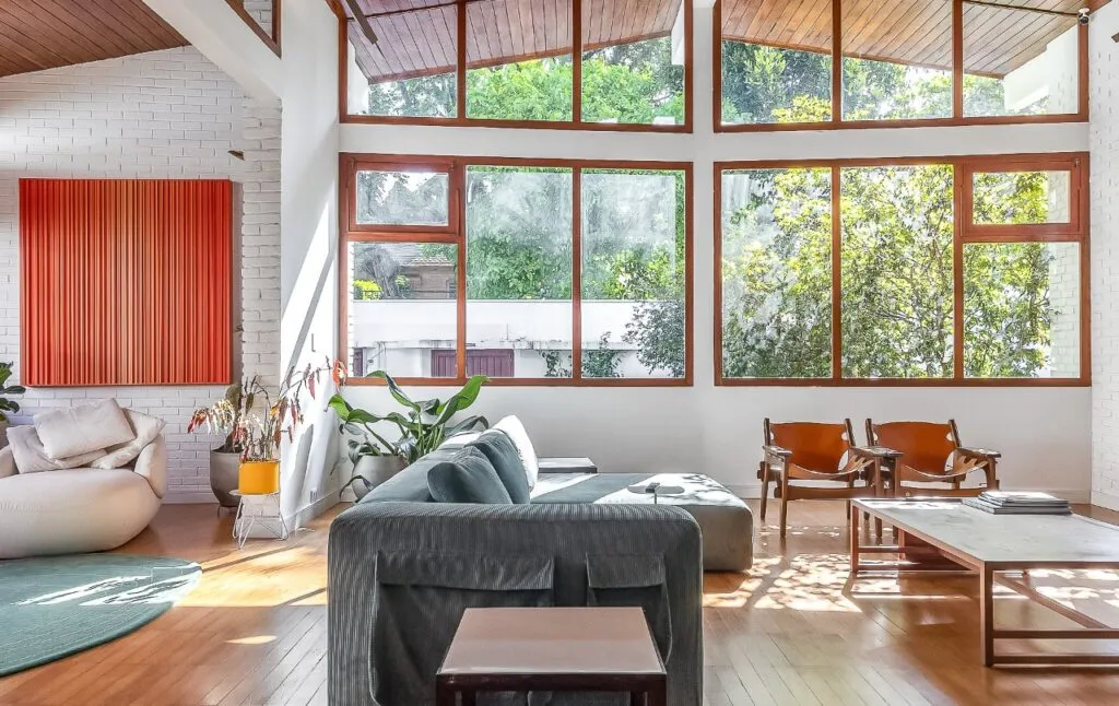 Casa deliciosa com uma reforma recente e alto astral, perfeita para relaxar em Alto de Pinheiros. – 21317