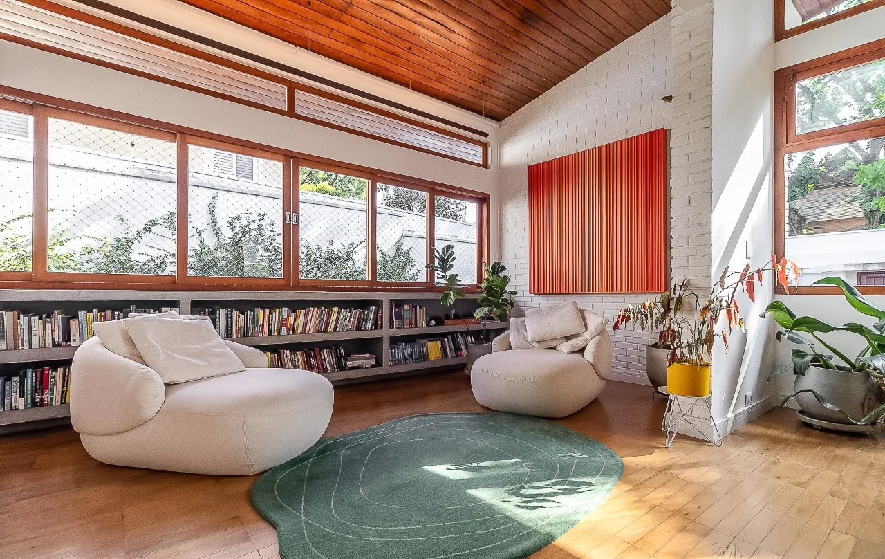 Casa deliciosa com uma reforma recente e alto astral, perfeita para relaxar em Alto de Pinheiros. – 21317