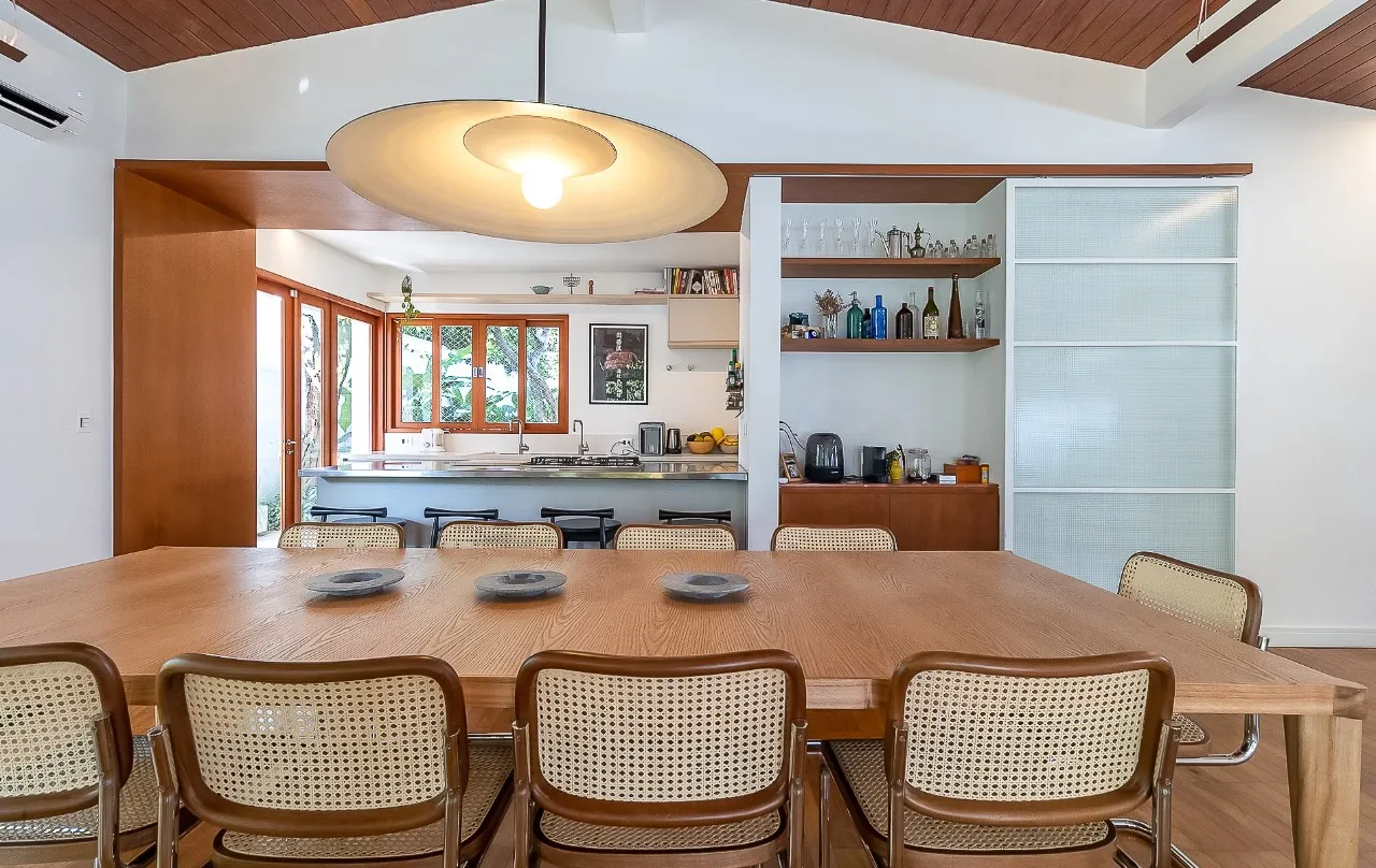 Casa deliciosa com uma reforma recente e alto astral, perfeita para relaxar em Alto de Pinheiros. – 21317