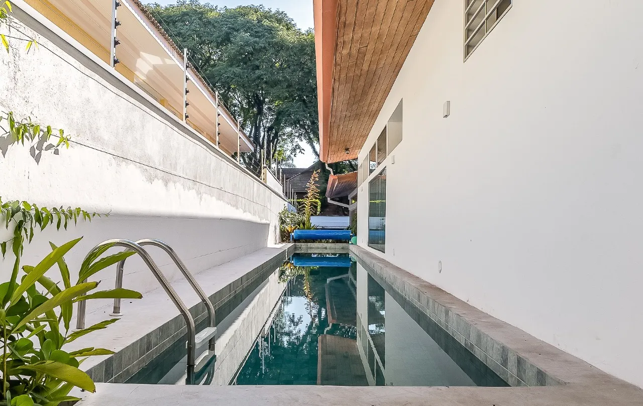 Casa deliciosa com uma reforma recente e alto astral, perfeita para relaxar em Alto de Pinheiros. – 21317