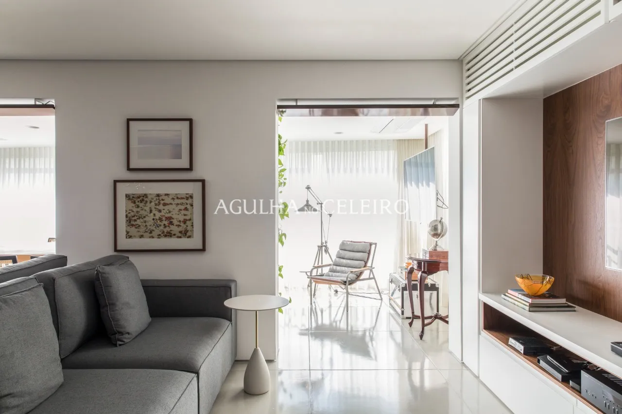 Apartamento super reformado a venda em Alto de Pinheiros. – 21467