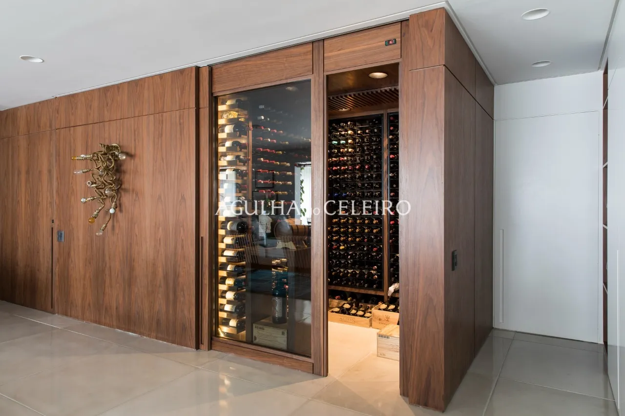 Apartamento super reformado a venda em Alto de Pinheiros. – 21467