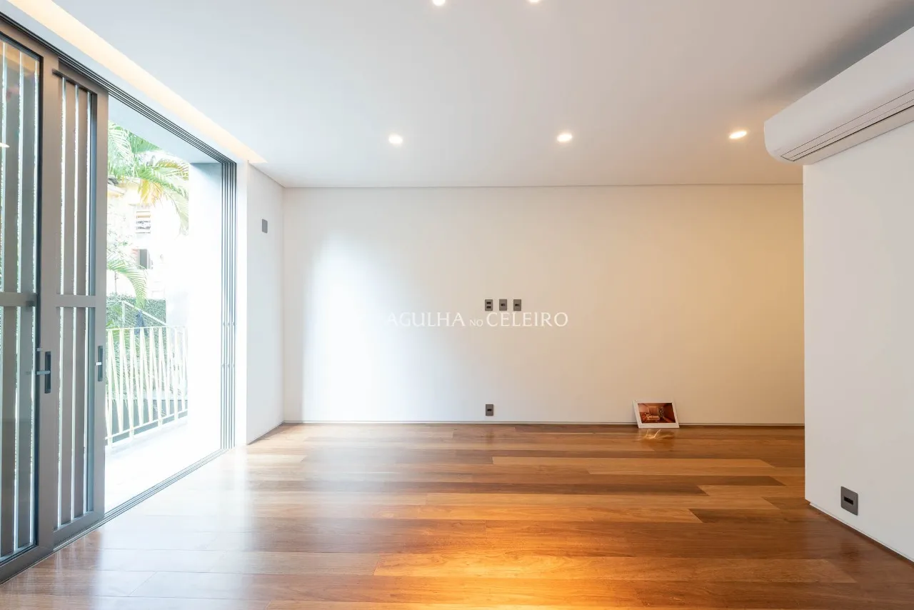 Arquitetura assinada e casa nunca habitada no miolo mais procurado do Jardim Paulistano! – 21492