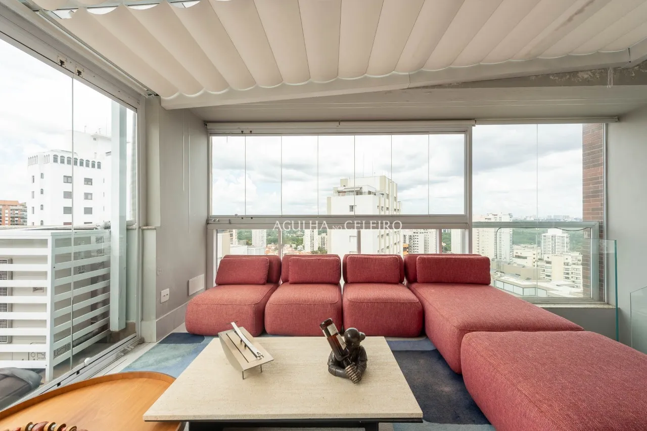 Apartamento amplo com 3 vagas no Alto de Pinheiros – 21518