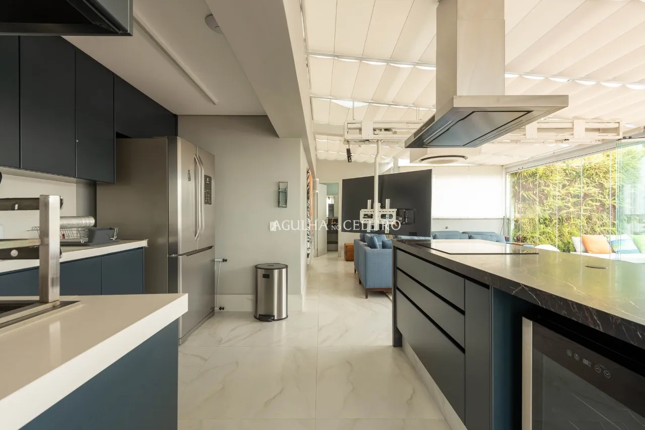 Apartamento amplo com 3 vagas no Alto de Pinheiros – 21518