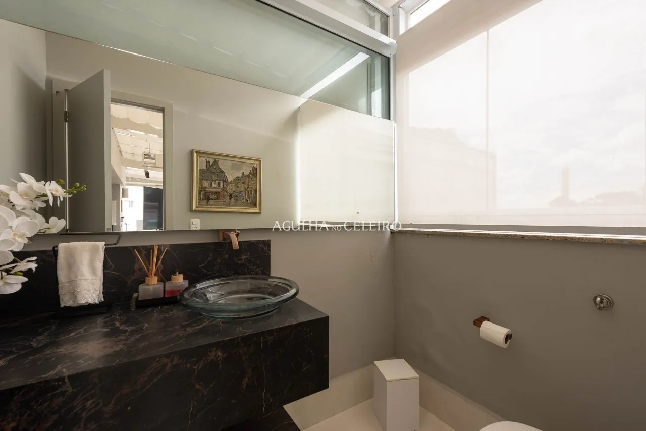 Apartamento amplo com 3 vagas no Alto de Pinheiros – 21518