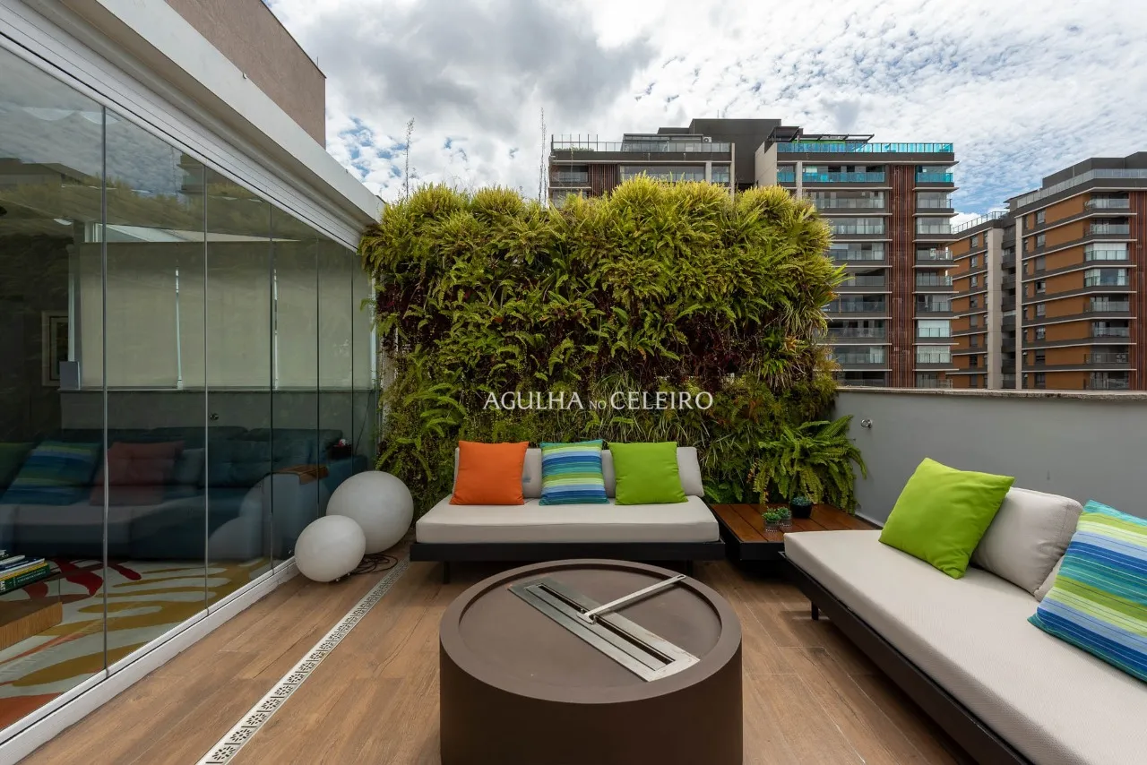 Apartamento amplo com 3 vagas no Alto de Pinheiros – 21518