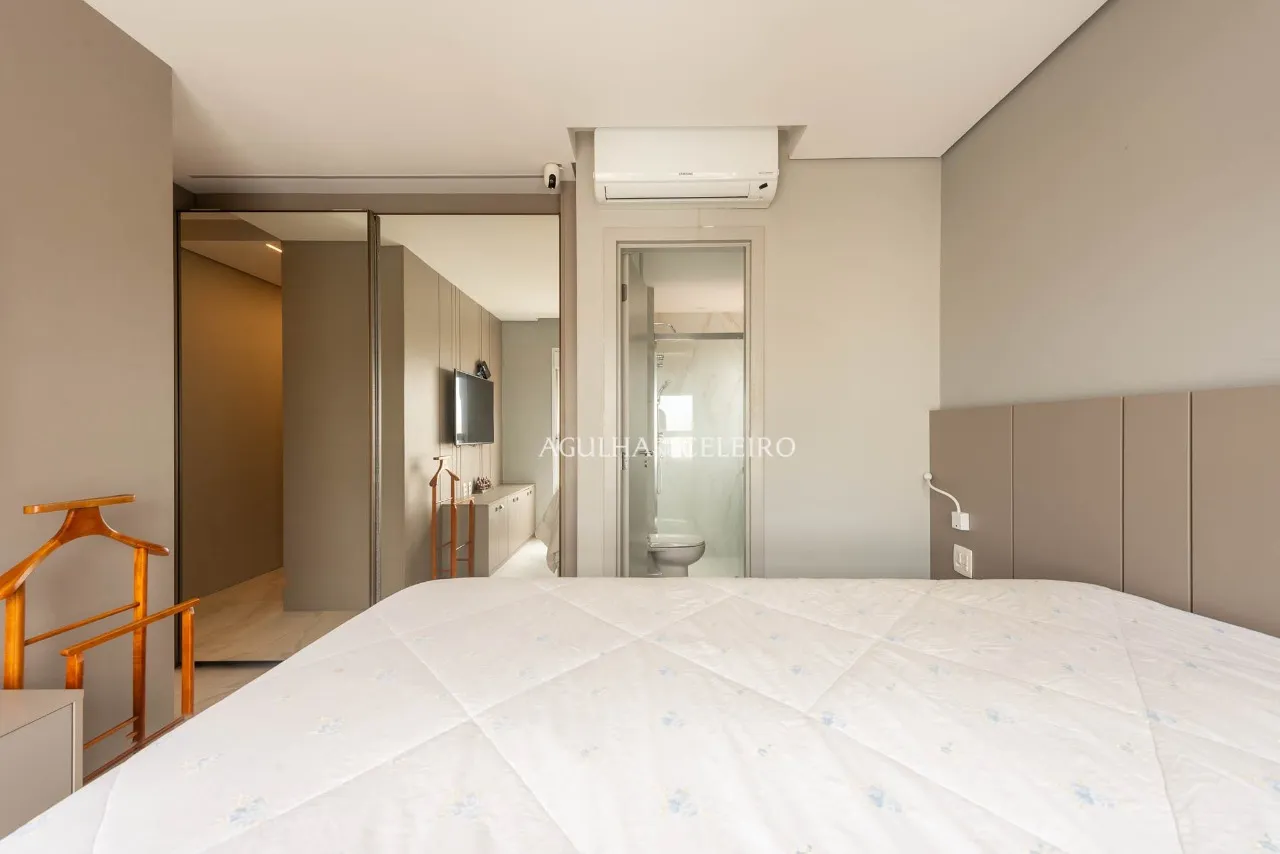 Apartamento amplo com 3 vagas no Alto de Pinheiros – 21518