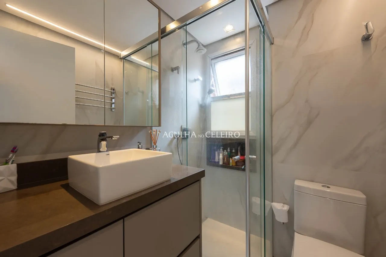 Apartamento amplo com 3 vagas no Alto de Pinheiros – 21518