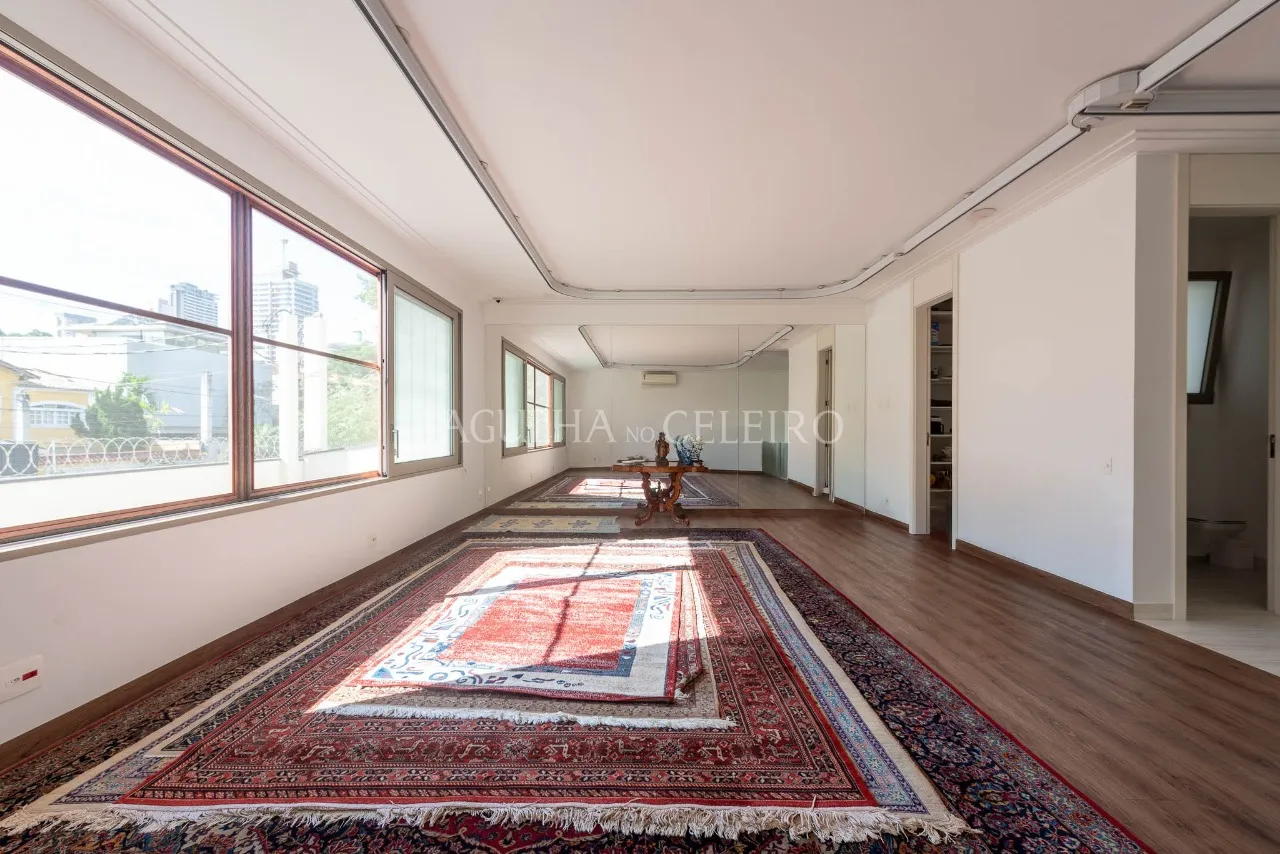 Casa no miolo Jardim Paulistano – 21538