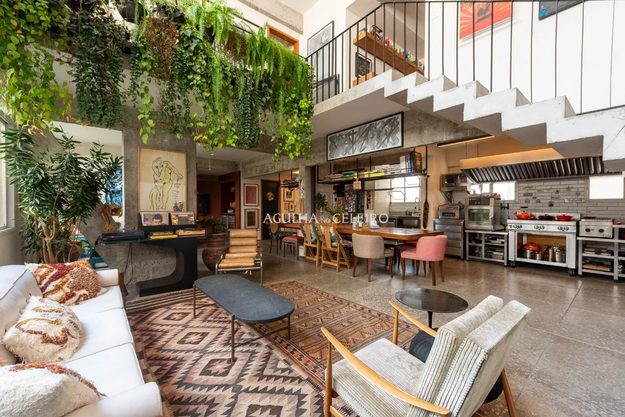 Apartamento Duplex na parte plana do Jardim América. – 21605