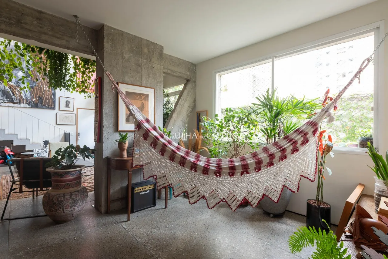 Apartamento Duplex na parte plana do Jardim América. – 21605