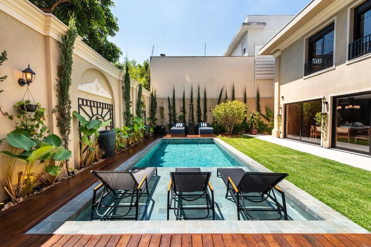 Residência exclusiva que redefine seu jeito de viver com sofisticação e conforto. – 21606