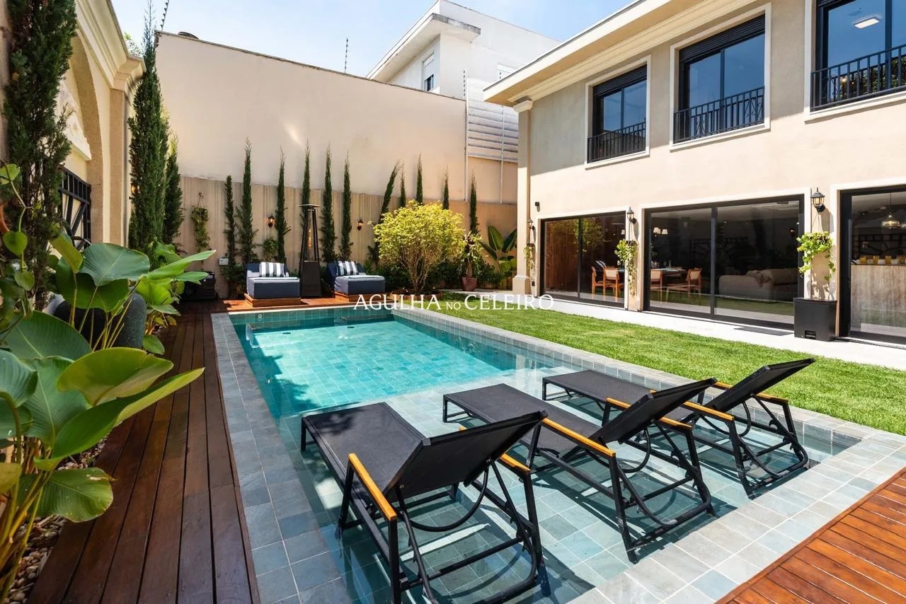Residência exclusiva que redefine seu jeito de viver com sofisticação e conforto. – 21606