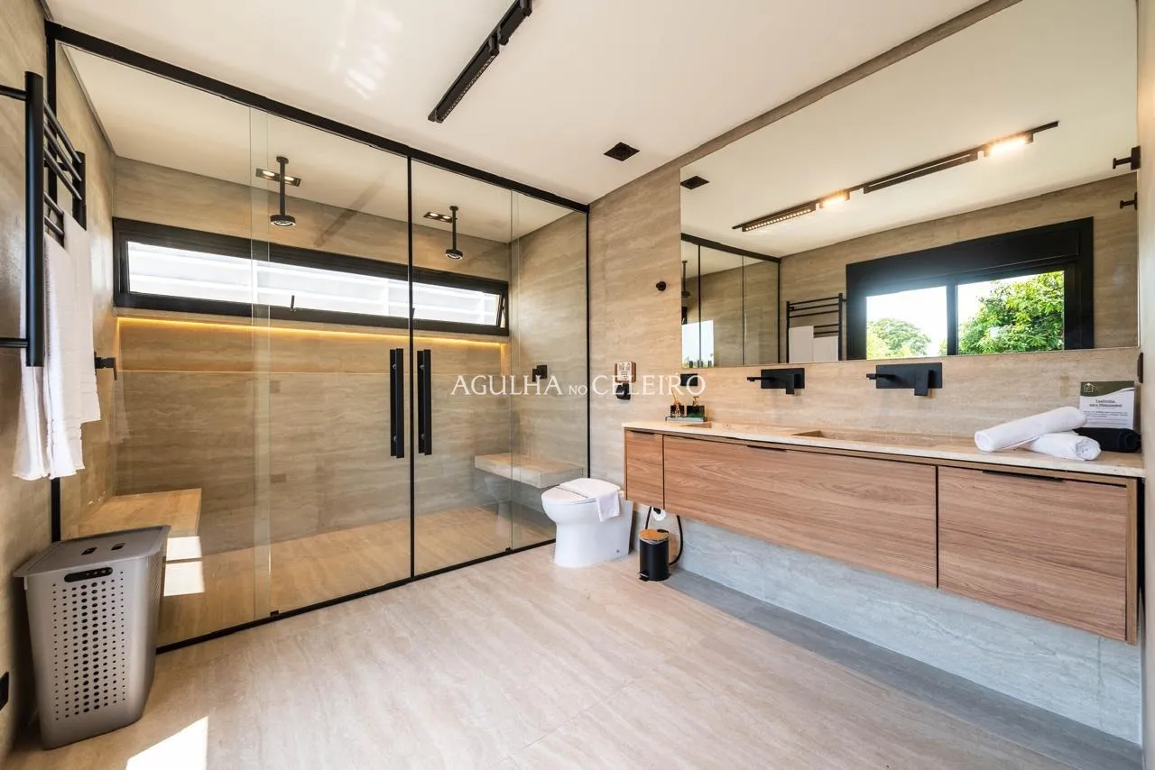 Residência exclusiva que redefine seu jeito de viver com sofisticação e conforto. – 21606
