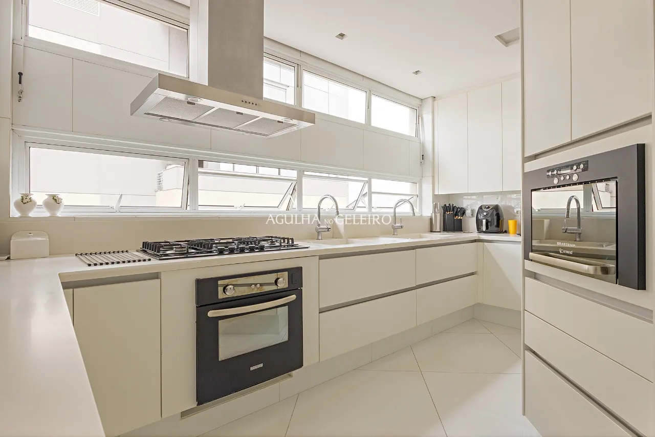 Apartamento elegante com vista aberta e muita luz natural no Jardim América – 21607