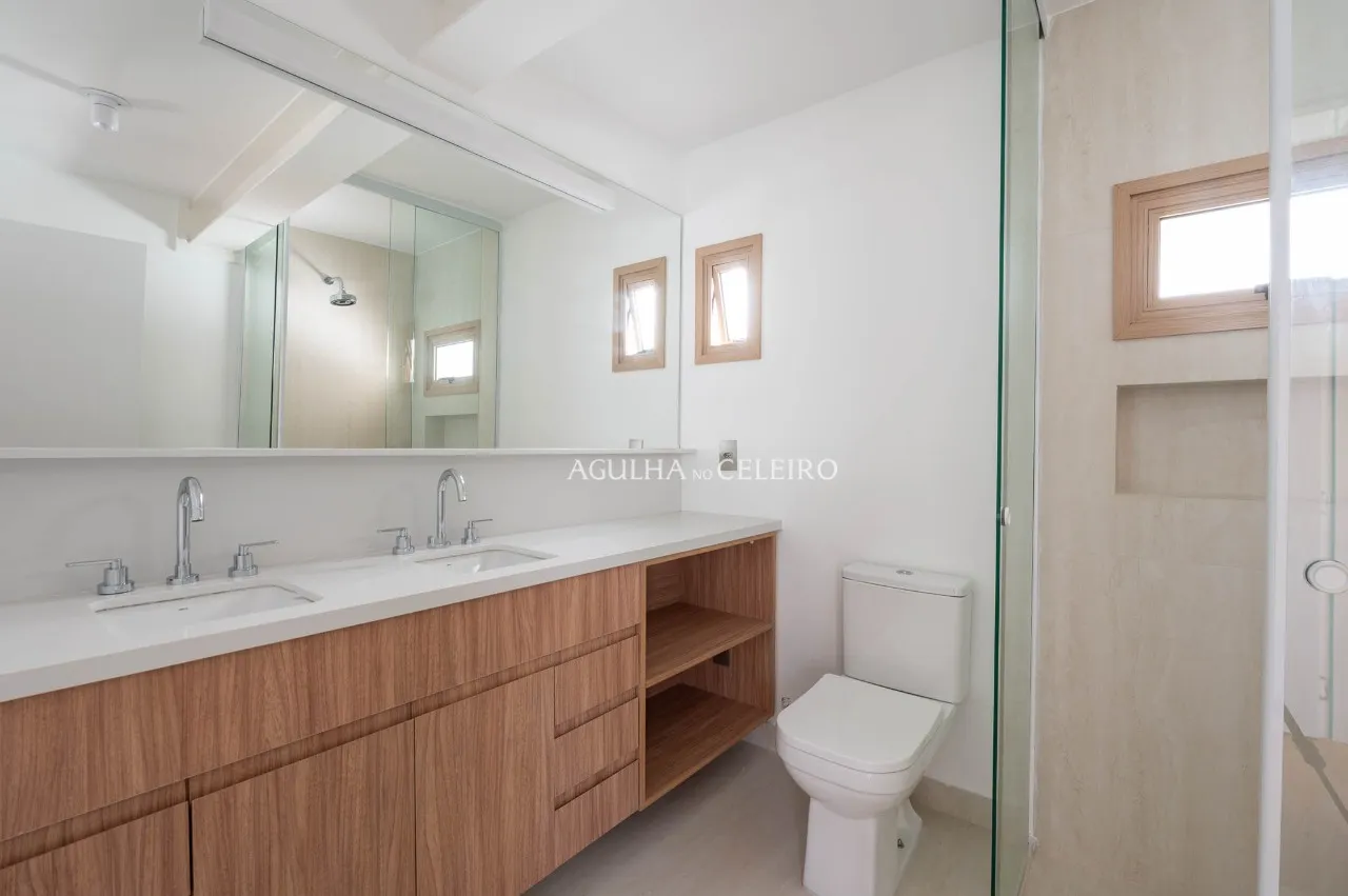 Cobertura recém reformada no Itaim. – 21609