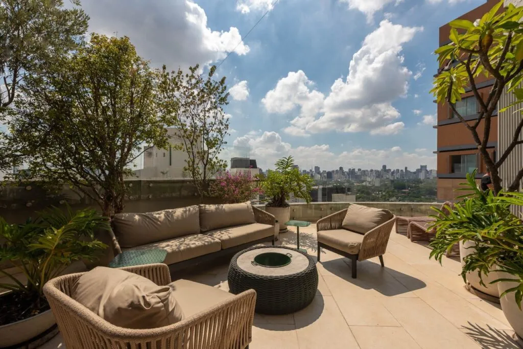 Uma cobertura onde arquitetura, luz e vista se encontram no Jardim Paulistano. – 21654