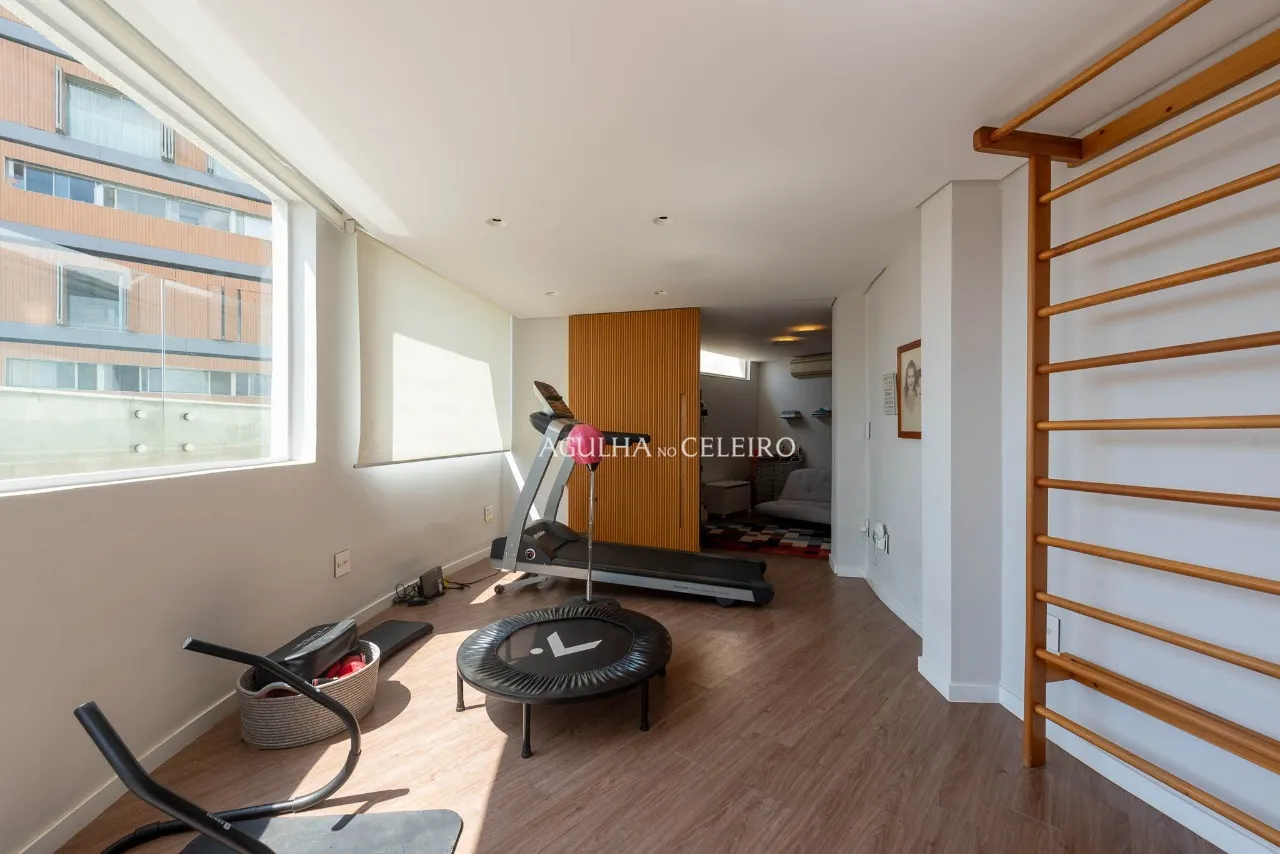 Uma cobertura onde arquitetura, luz e vista se encontram no Jardim Paulistano. – 21654