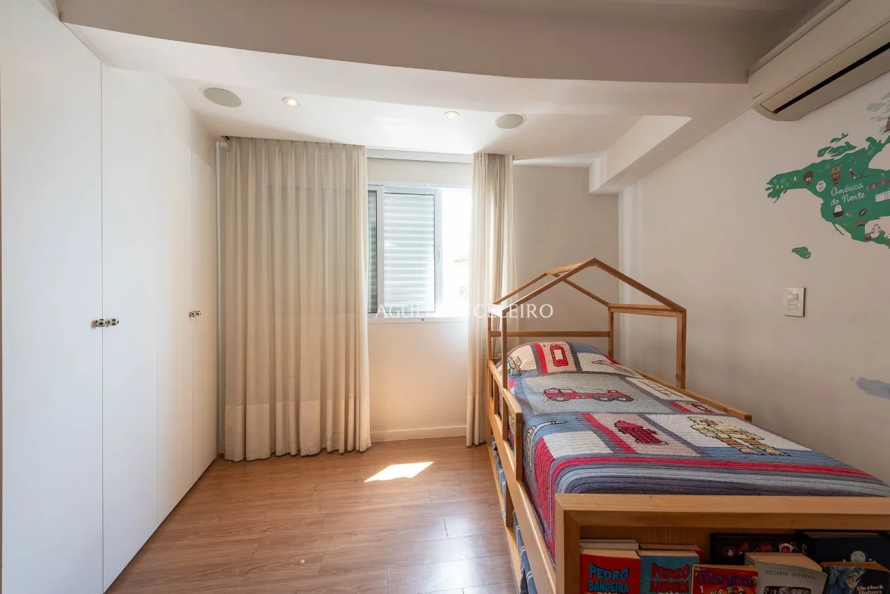 Uma cobertura onde arquitetura, luz e vista se encontram no Jardim Paulistano. – 21654