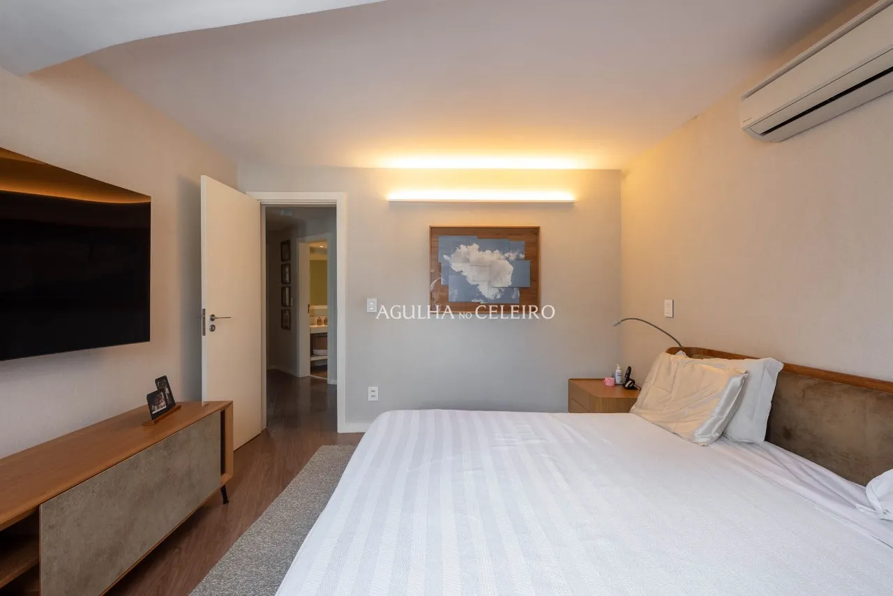 Uma cobertura onde arquitetura, luz e vista se encontram no Jardim Paulistano. – 21654