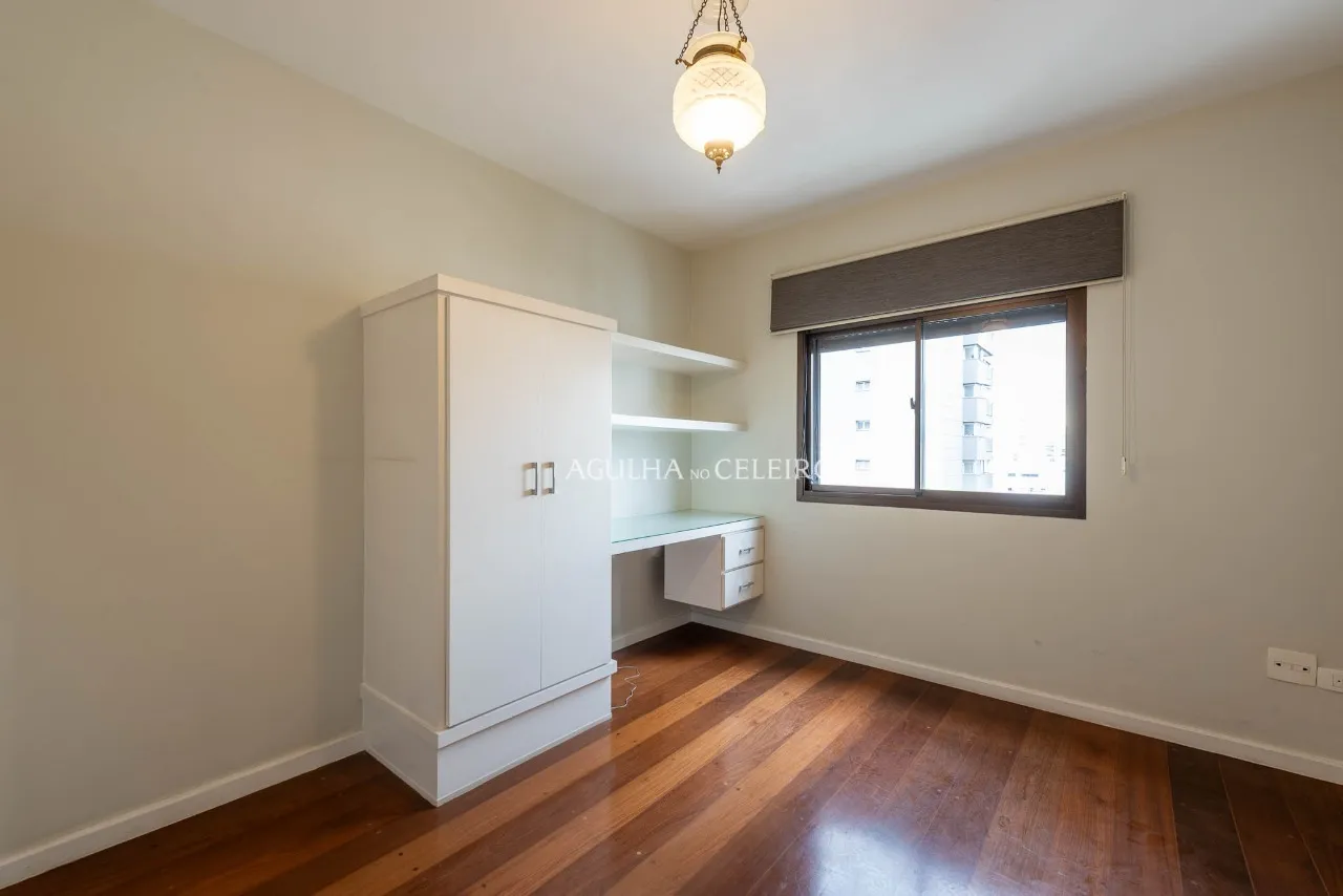 Um apartamento sofisticado e pronto para morar, em uma das melhores localizações do Campo Belo. – 21664