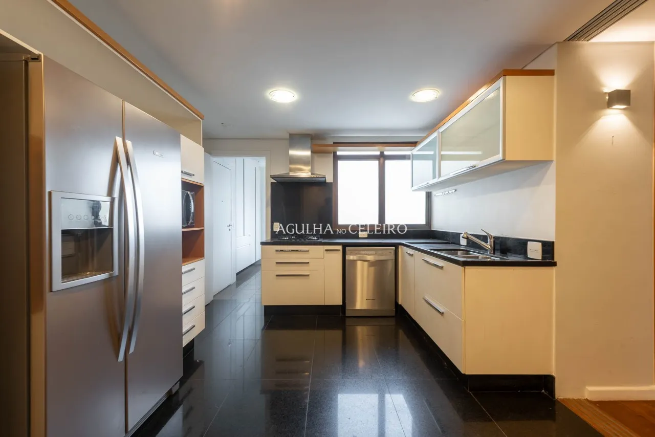 Um apartamento sofisticado e pronto para morar, em uma das melhores localizações do Campo Belo. – 21664