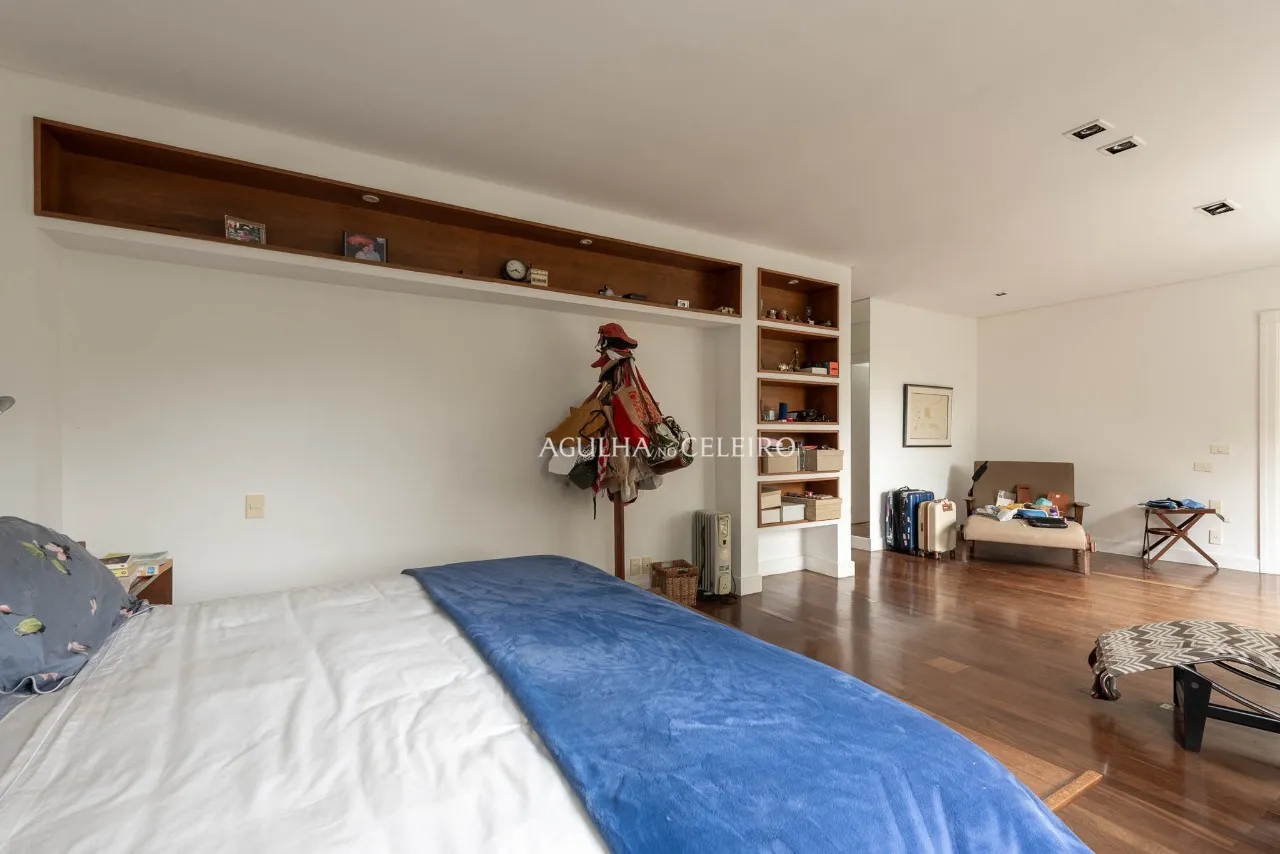 Arquitetura exclusiva integrada ao verde exuberante no Jardim Guedala. – 21676