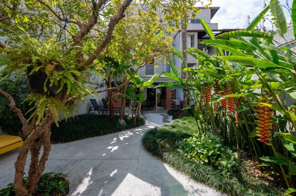 Sobrado Reformado com Rooftop na Vila Madalena – 21692