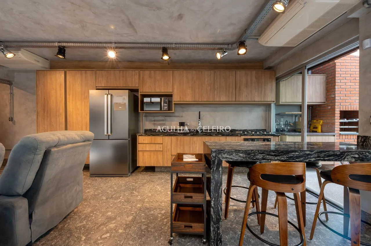 Sobrado Reformado com Rooftop na Vila Madalena – 21692