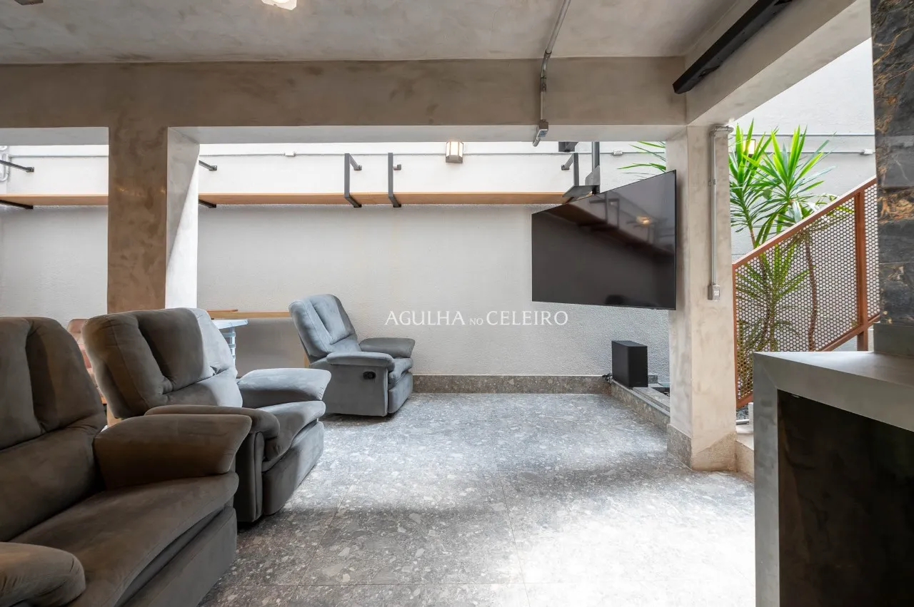 Sobrado Reformado com Rooftop na Vila Madalena – 21692