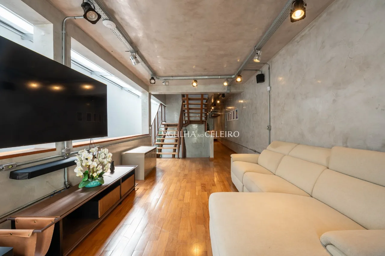 Sobrado Reformado com Rooftop na Vila Madalena – 21692