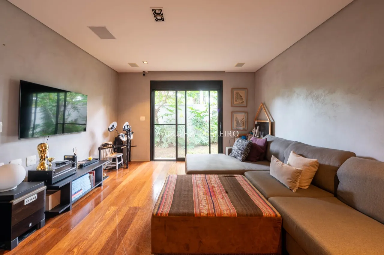 Uma casa térrea entre as árvores em Alto de Pinheiros! – 21694