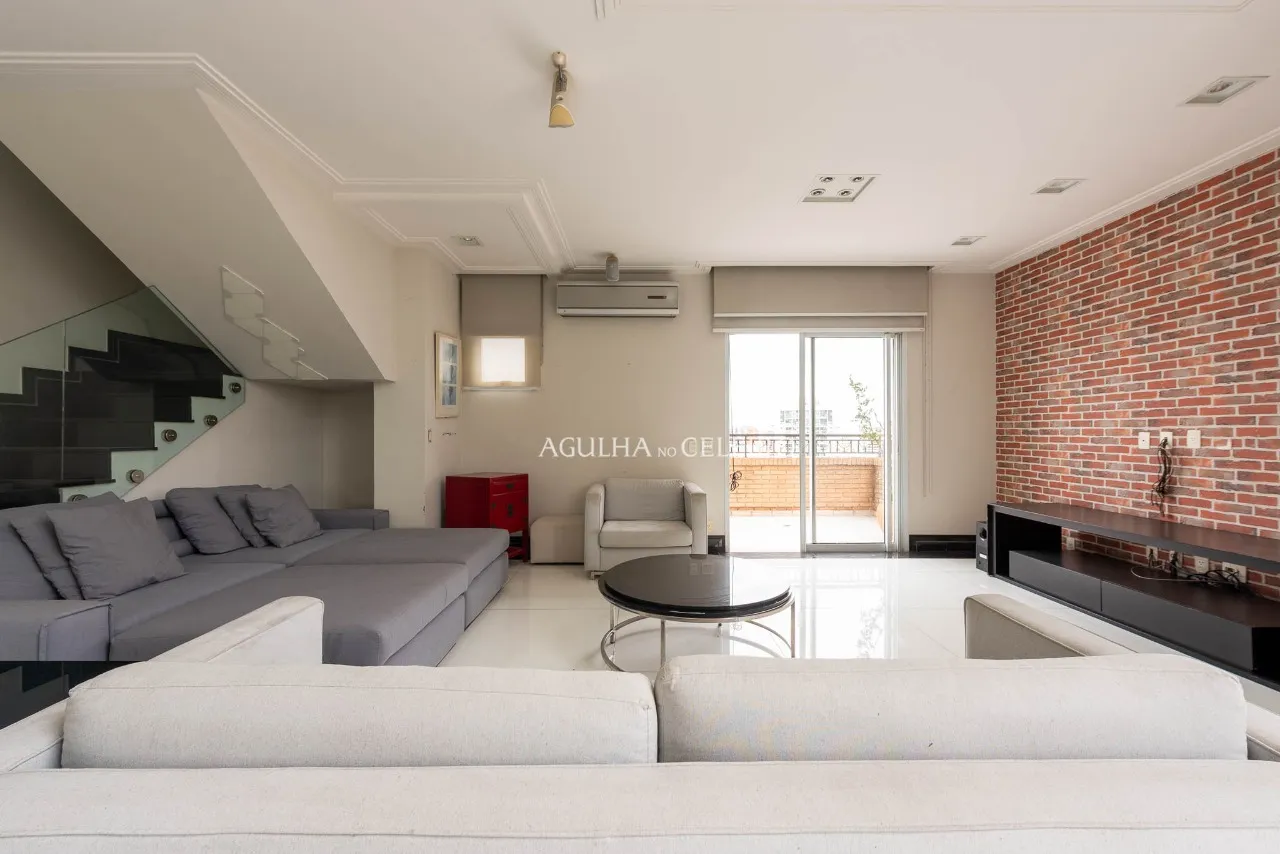 Cobertura perto do Parque Ibirapuera à venda na Vila Nova Conceição. – 21696