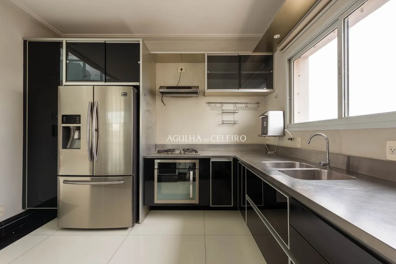 Cobertura perto do Parque Ibirapuera à venda na Vila Nova Conceição. – 21696