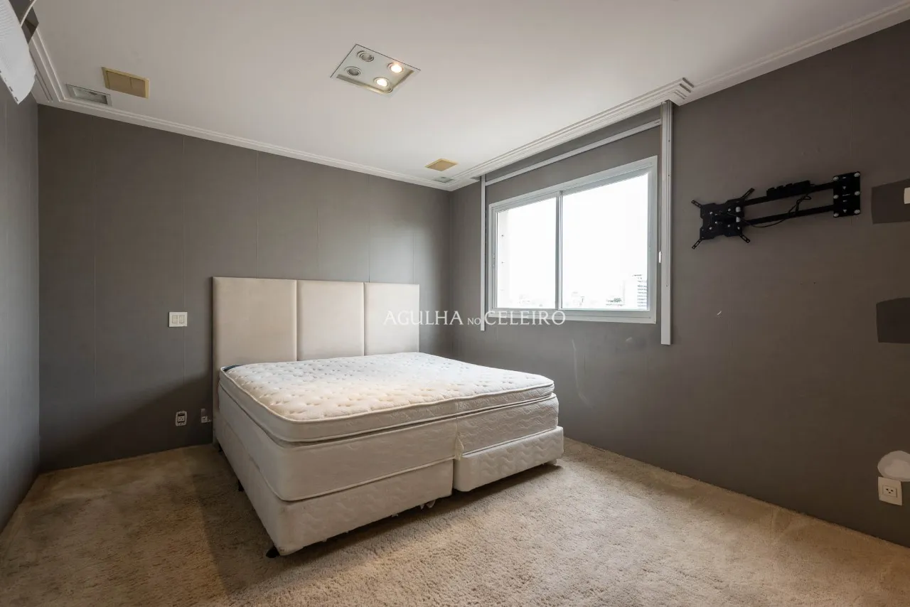 Cobertura perto do Parque Ibirapuera à venda na Vila Nova Conceição. – 21696