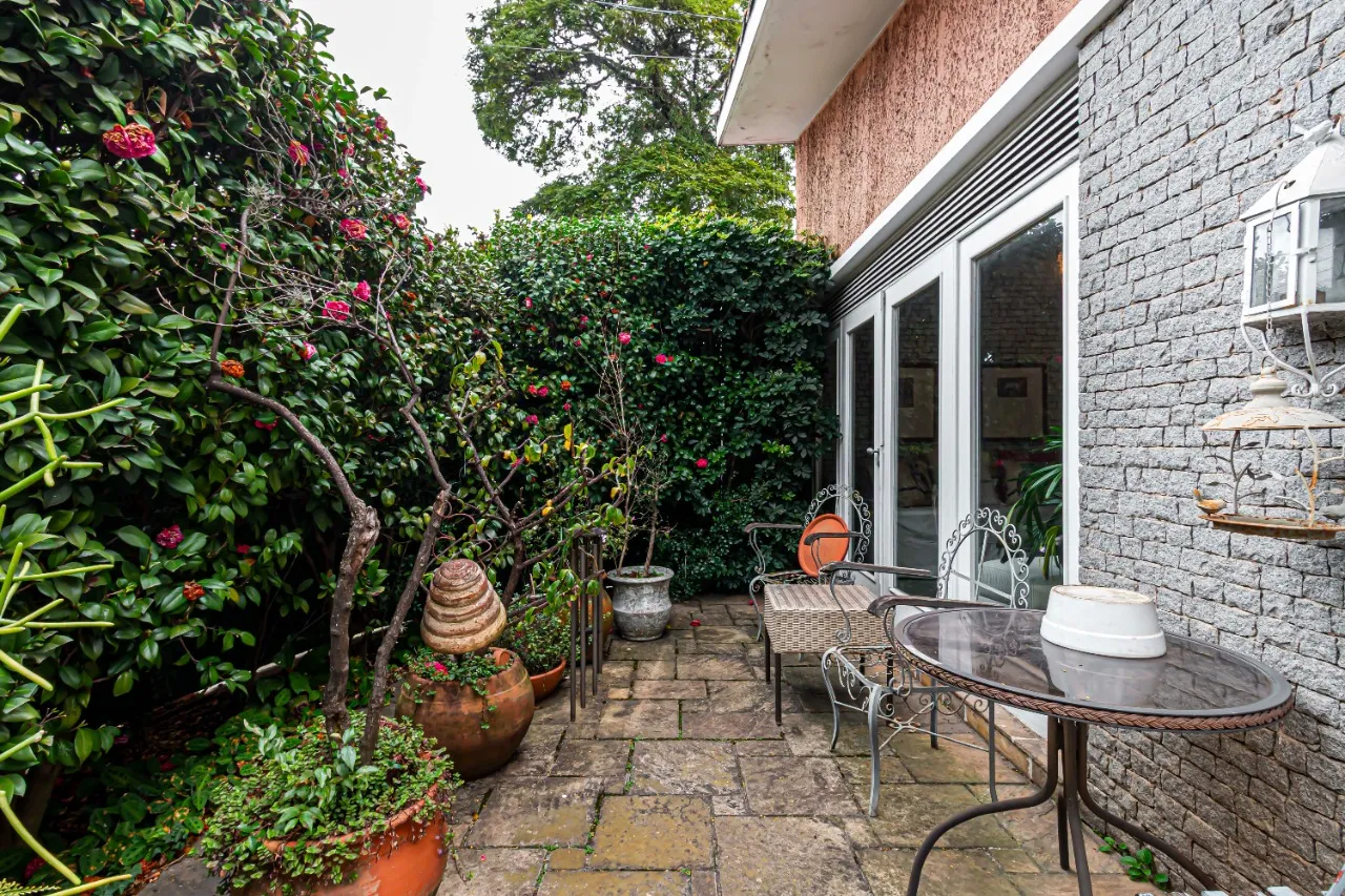 Casa térrea no Jardim Paulistano. – 21703