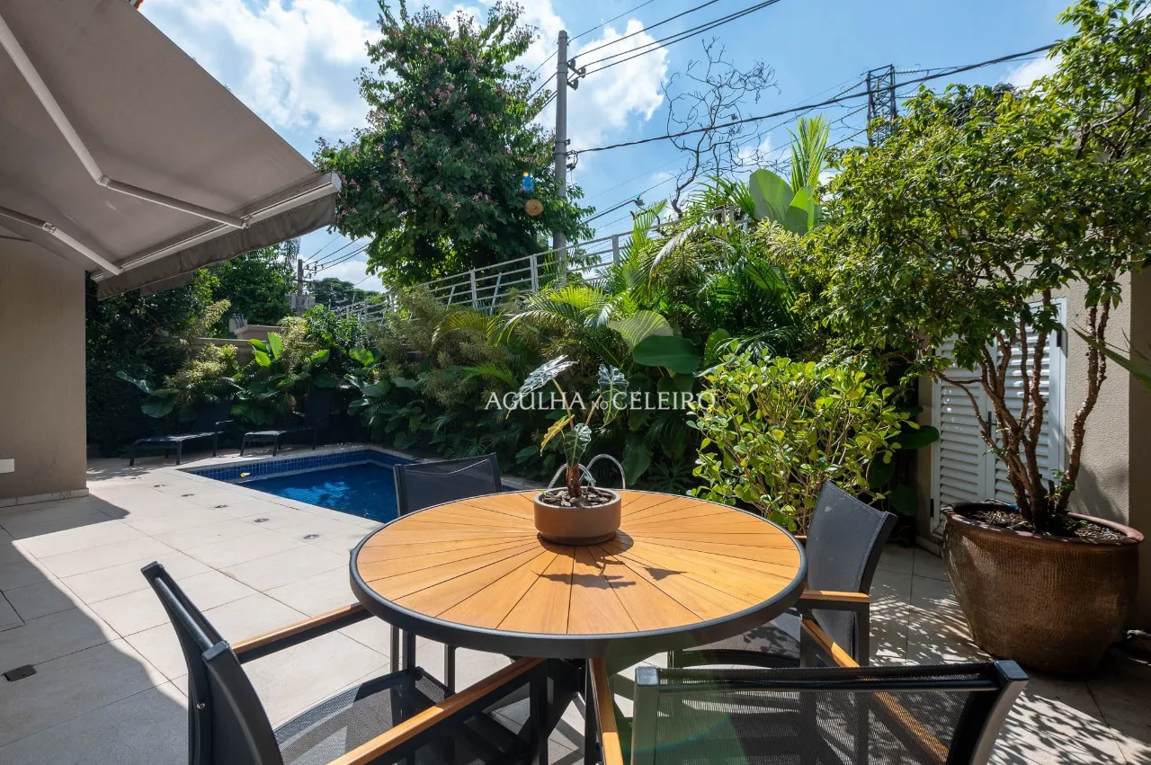 Casa exclusiva em condomínio no Jardim Guedala, pronta para morar. – 21705