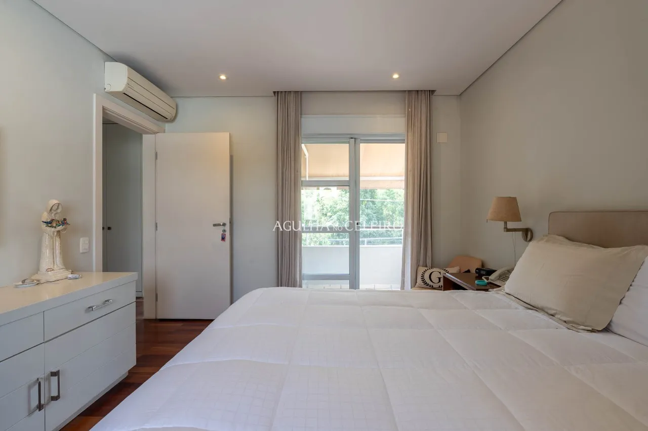 Casa exclusiva em condomínio no Jardim Guedala, pronta para morar. – 21705