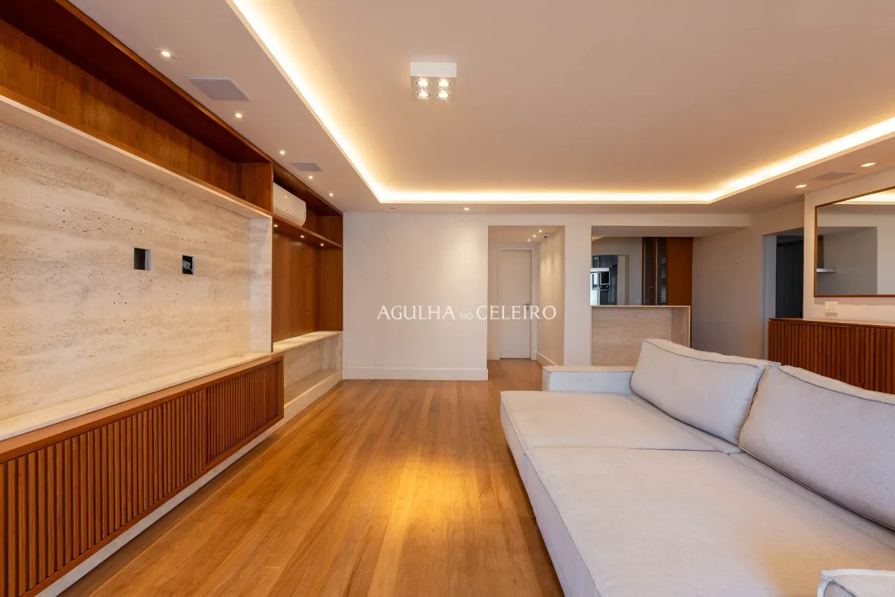 Apartamento reformado à venda na Vila Nova Conceição. – 21722