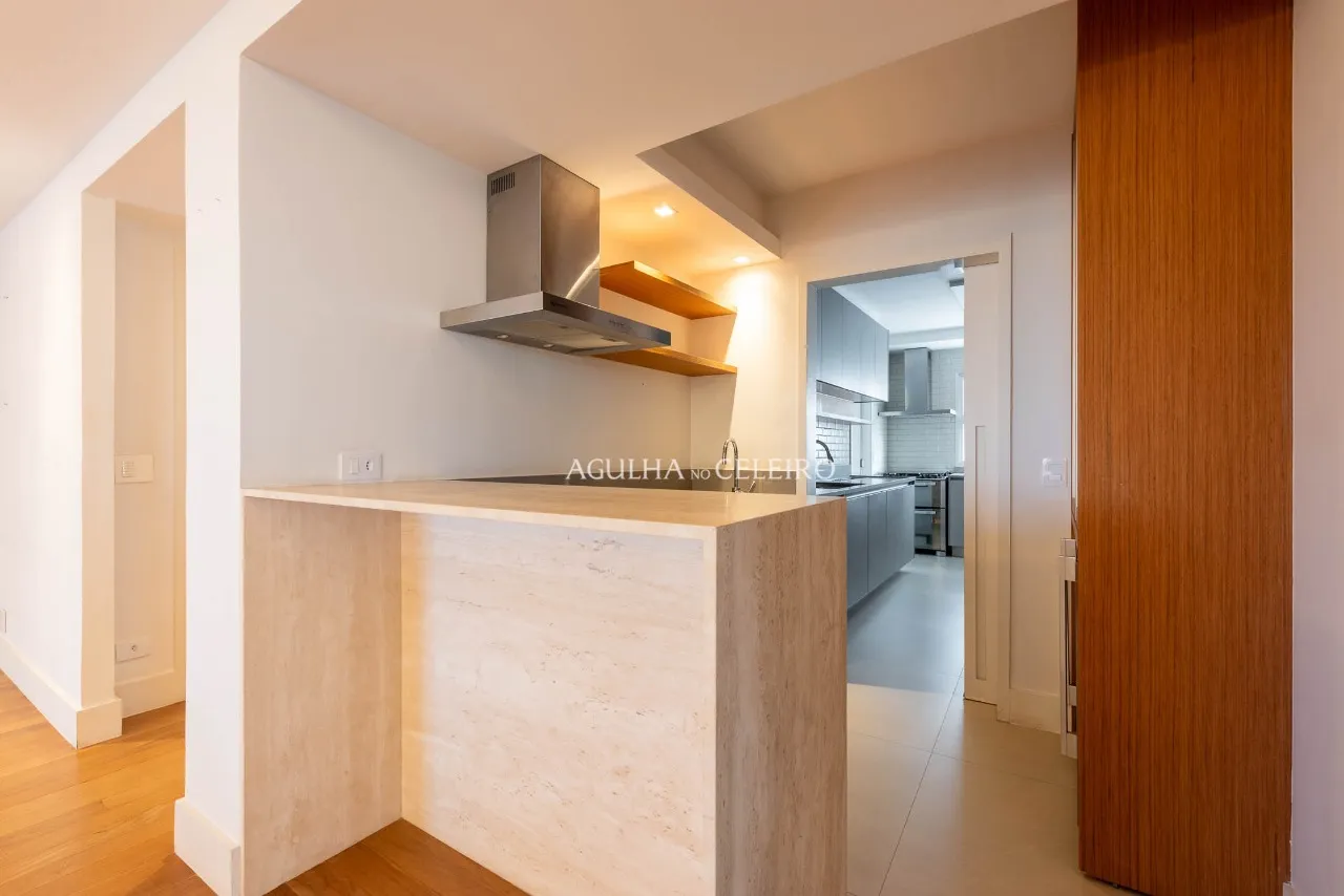 Apartamento reformado à venda na Vila Nova Conceição. – 21722