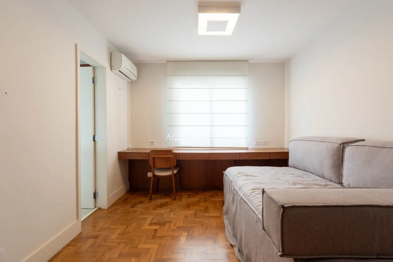 Apartamento reformado à venda na Vila Nova Conceição. – 21722