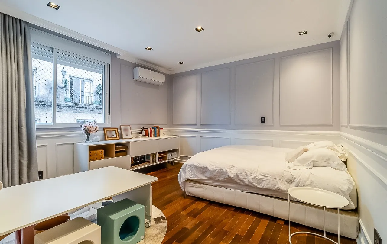 Apartamento com vista aberta, muita luz e atmosfera acolhedora para viver bem nos Jardins. – 21730