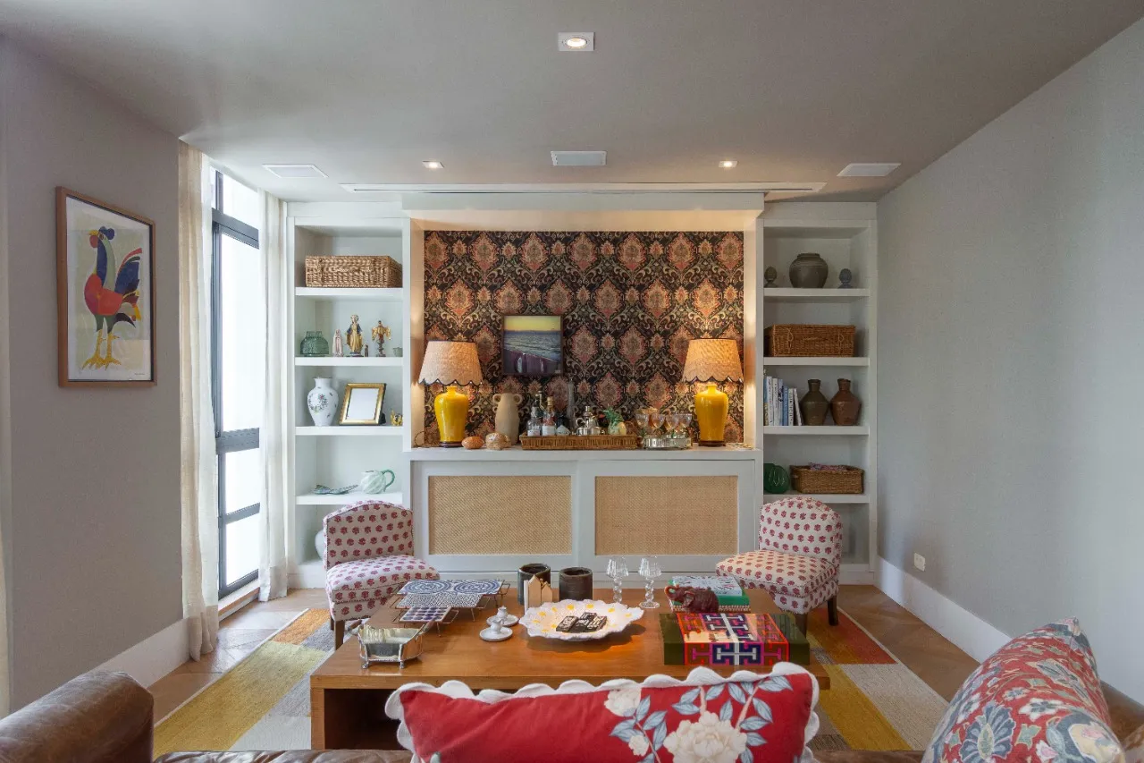 Apartamento reformado na parte plana do Jardim América – 21732