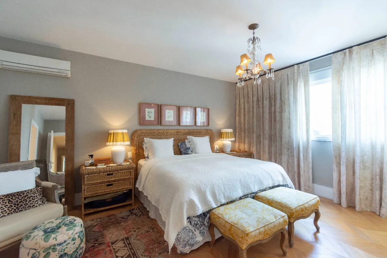 Apartamento reformado na parte plana do Jardim América – 21732