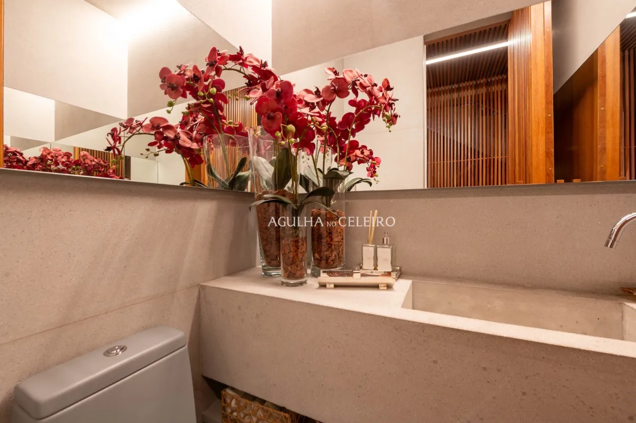 Casa em condomínio localizada em rua tranquila no Jardim Paulistano. – 21765