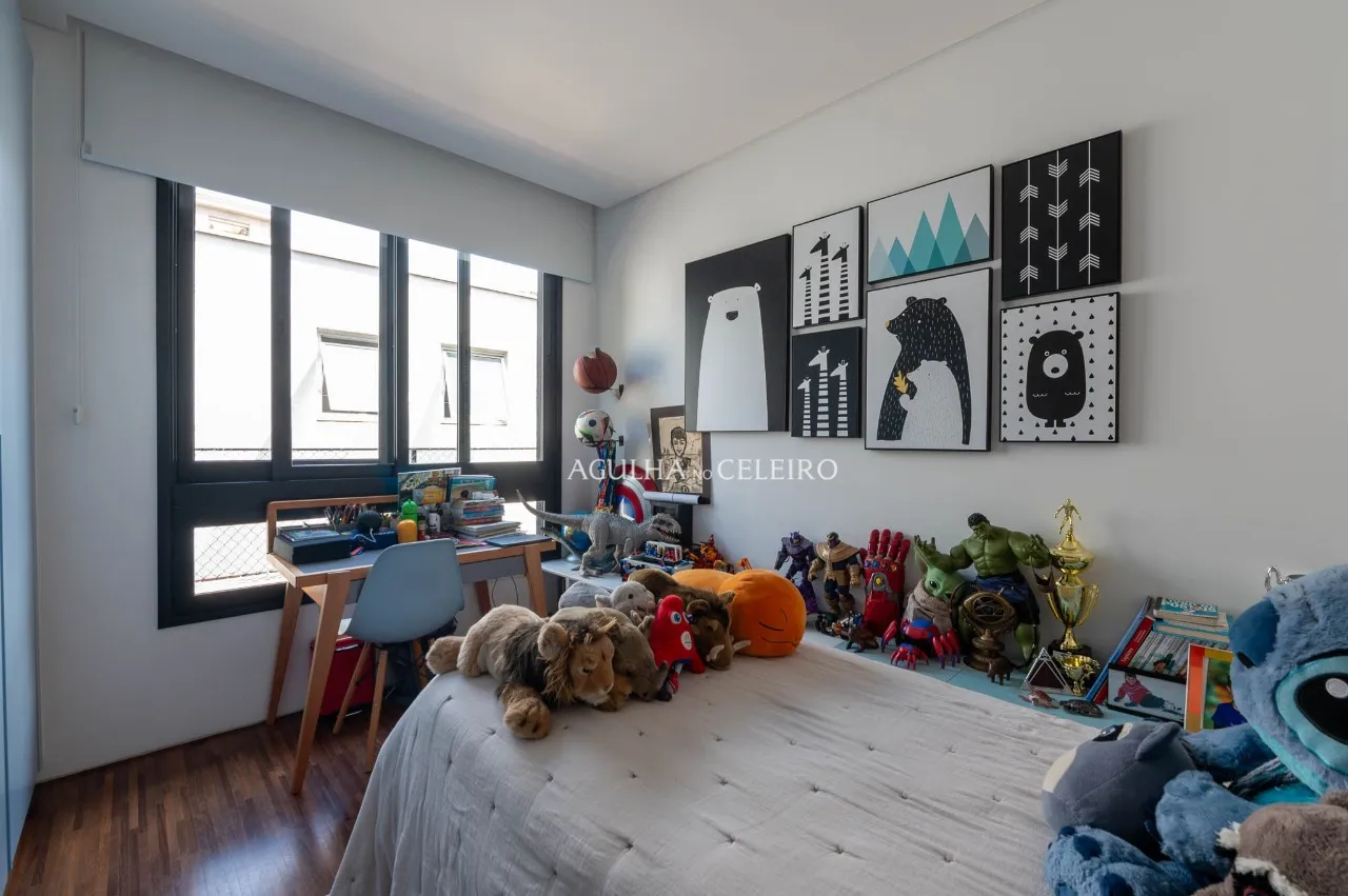 Casa em condomínio localizada em rua tranquila no Jardim Paulistano. – 21765