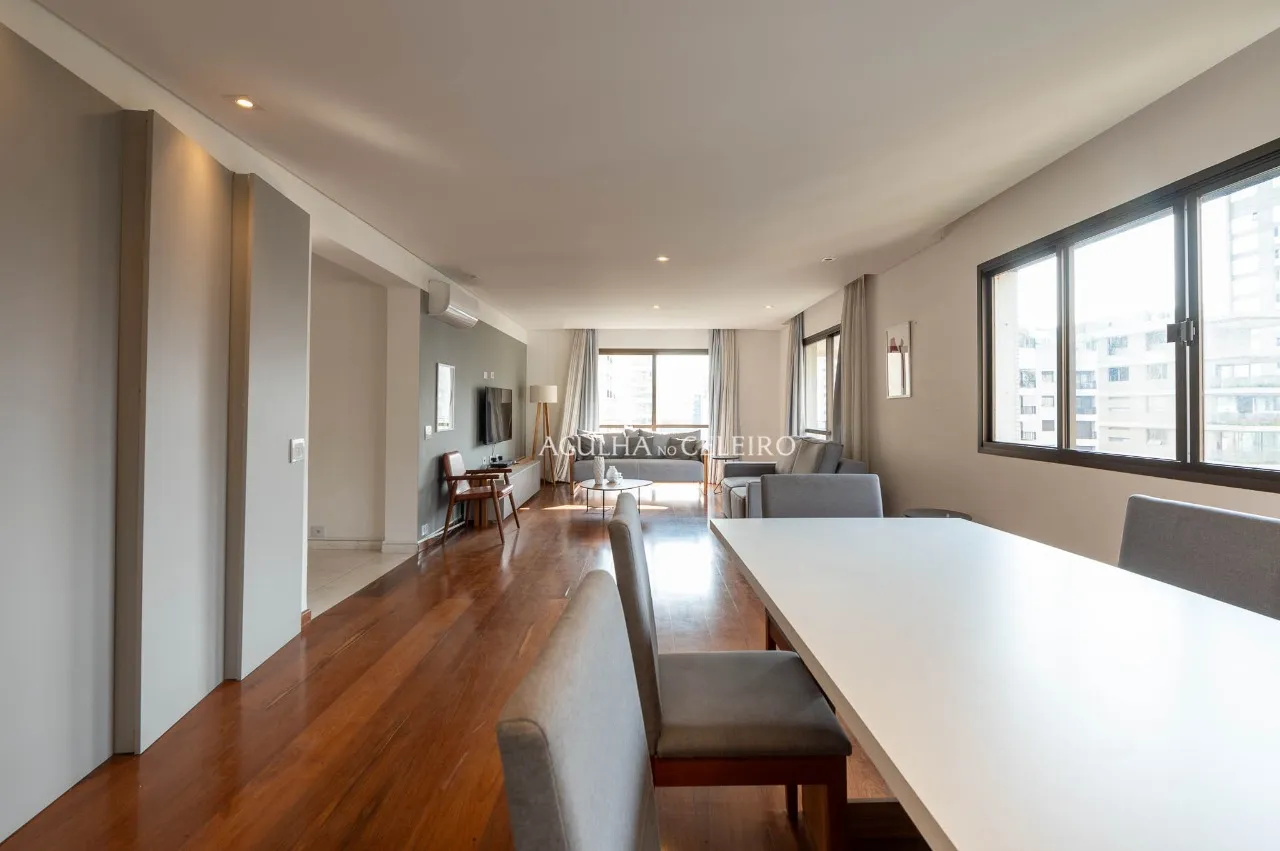 Apartamento espaçoso à venda na Vila Nova Conceição – 21767